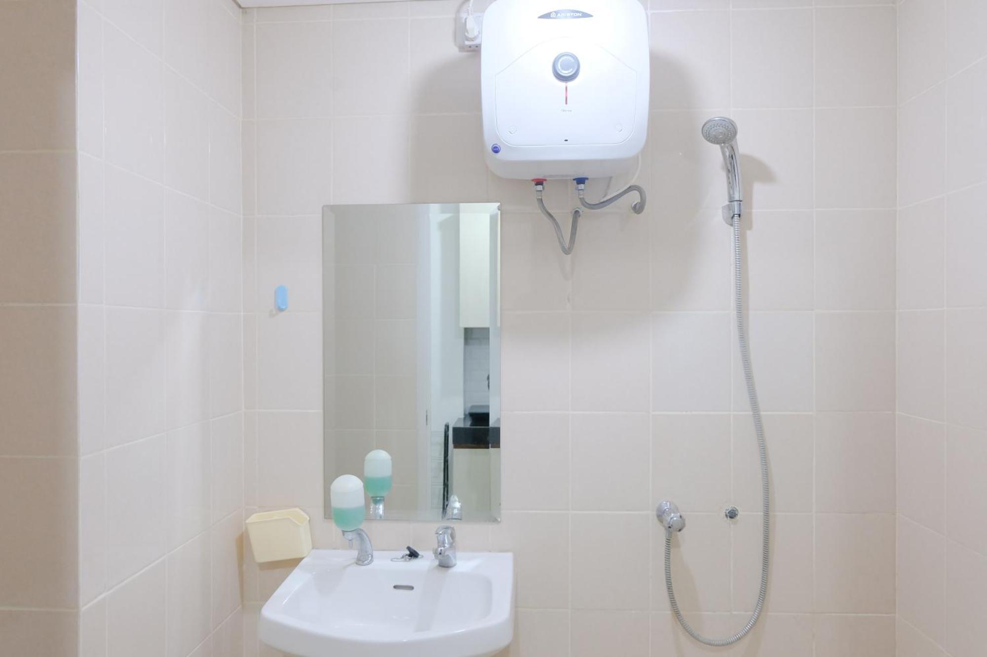 Apartemen Modern Classic At Parahyangan By Travelio Bandung